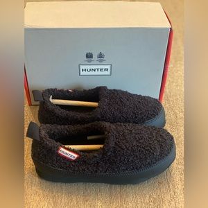 Little kids Hunter Sherpa slippers Cozy!!